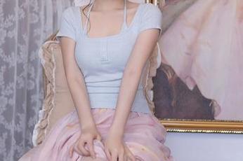 秀人网 – 原图看肉晴MINI，正好抓到那种自信——高跟鞋竟是如此巧妙