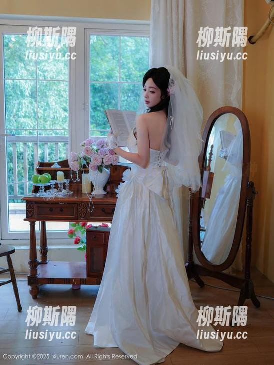 秀人网-荡漾Crystal 秀人网 - 当荡漾Crystal碰上浴缸:这种私拍图包恐怕是过河拆桥吧?