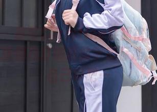 秀人网 – 黄可Christine穿旗袍？合集里的每一张都在打倒我的审美标准，下载后自己审吧…