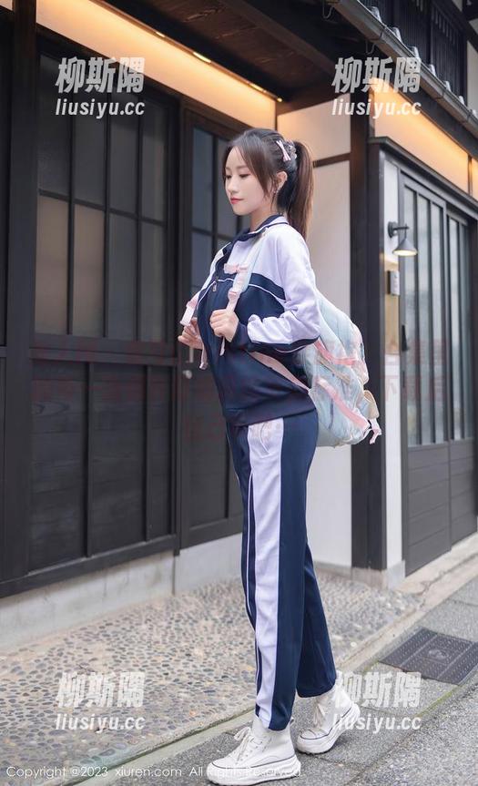 秀人网 - 黄可Christine穿旗袍？合集里的每一张都在打倒我的审美标准，下载后自己审吧…