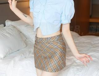 秀人网 – 龙女宝宝的最新作品，腿迷人到飞起，谁能说不？