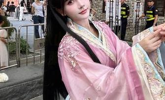 镂空的烦恼与秋山AkI的私拍合集：不过是一些不那么直接的暗示嘛。