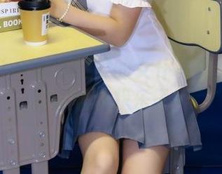 绮梦摄影 – 精选蔡蔡的女仆写真：在咖啡和尴尬中找乐子！