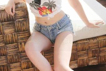 美媛馆 – 有谁在讨论徐微微mia的美腿？就在最新图库里，等着我去评评观感。