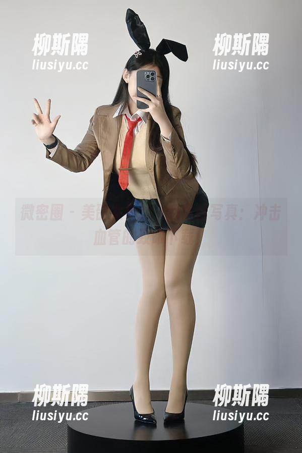 美邵女Baby 微密圈 - 美邵女Baby的黑丝写真:冲击血管的致命下载!