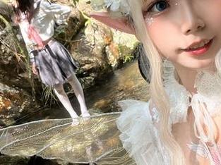 自闭颜球球的全套丝袜写真，我要默默保存到相册