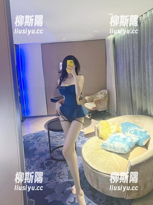 微密圈 - 玩转私房美图，葛征的黑丝裙装，似乎每一刻都在挑动神经。