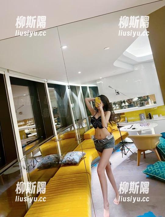 微密圈 - 葛征的挑战：免费写真秀出你的御姐腿，敢来试试吗？