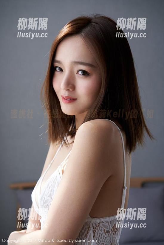 蜜桃社 - 在线窥探：吴凯莉Kelly的“姐姐”图集