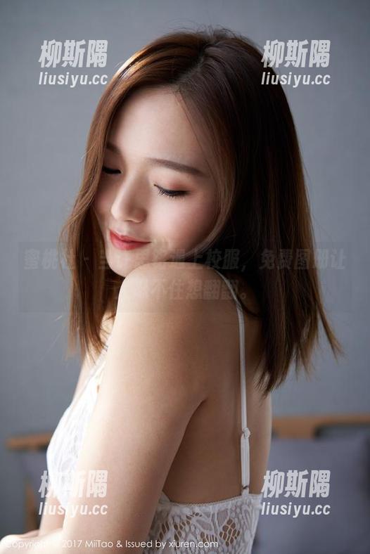 蜜桃社 - 当许思铭遇上校服，免费图册让人忍不住想翻翻。