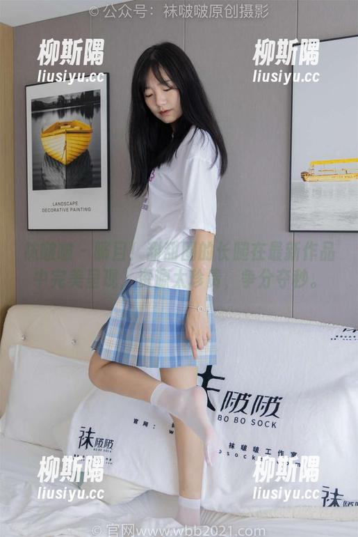 袜啵啵 - 瞩目！甜甜圈的长腿在最新作品中完美呈现，资源太珍贵，争分夺秒。