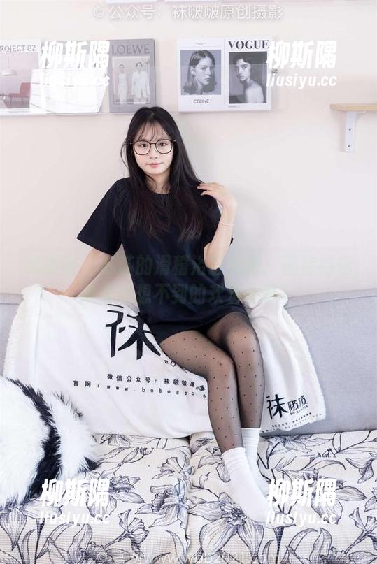 袜啵啵 - 苏苏的滑稽浴缸时刻：图库给你带来意想不到的欢乐分享！
