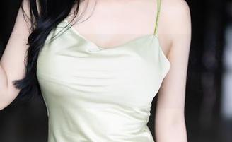 语画界 – Cris_卓娅祺的短裙，没有免费的午餐，原图也太撩了吧！