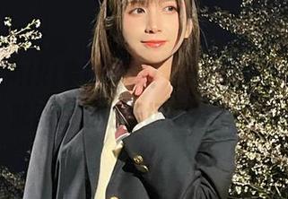 贝儿酱Miki最新写真：穿上白裙，是不是就能变成游乐场的公主了？
