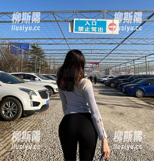 微密圈 - 镜头下的调皮，金希儿怼镜全套快来下载吧